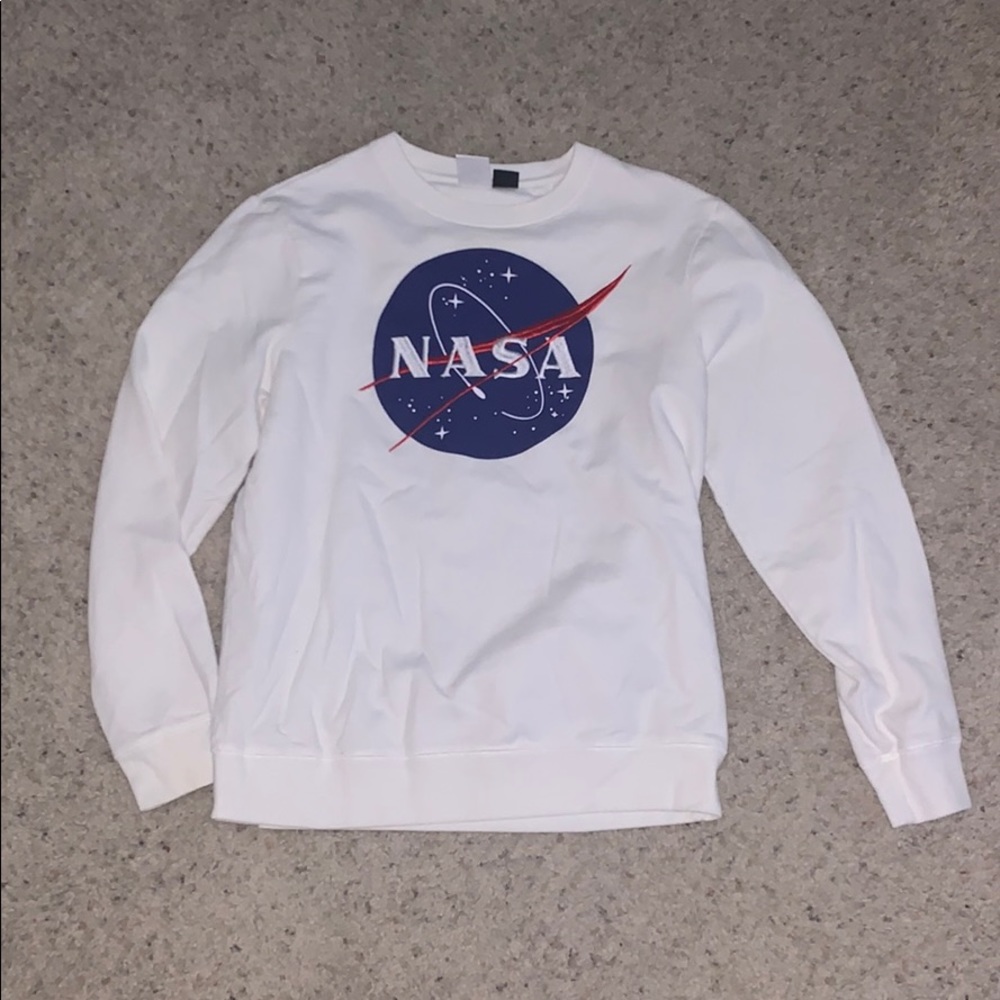 NASA white sweatshirt